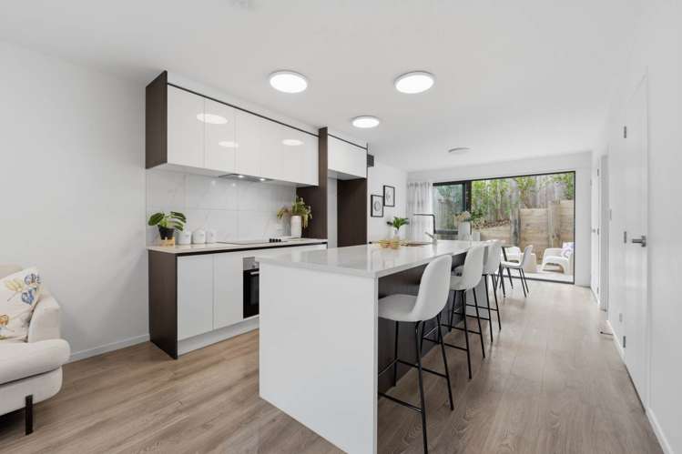 16B Dianthus Place Browns Bay_14