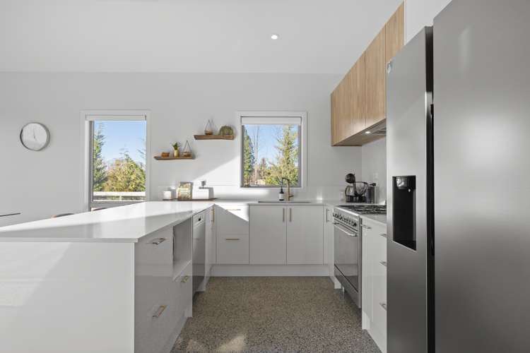 2 Boundary Terrace Twizel_12