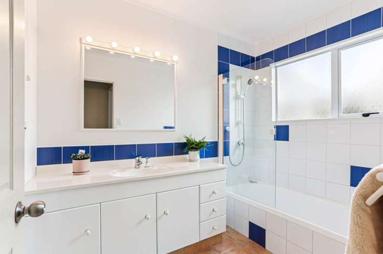 85 The Terrace Herald Island_15