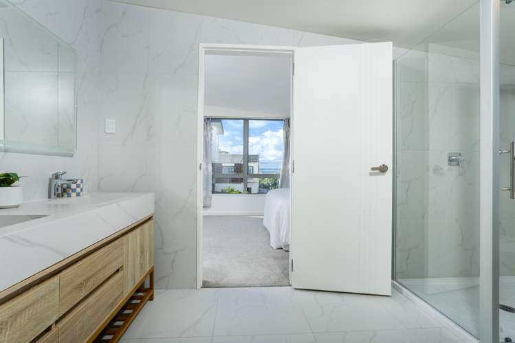 32B Gulf View Road Murrays Bay_15