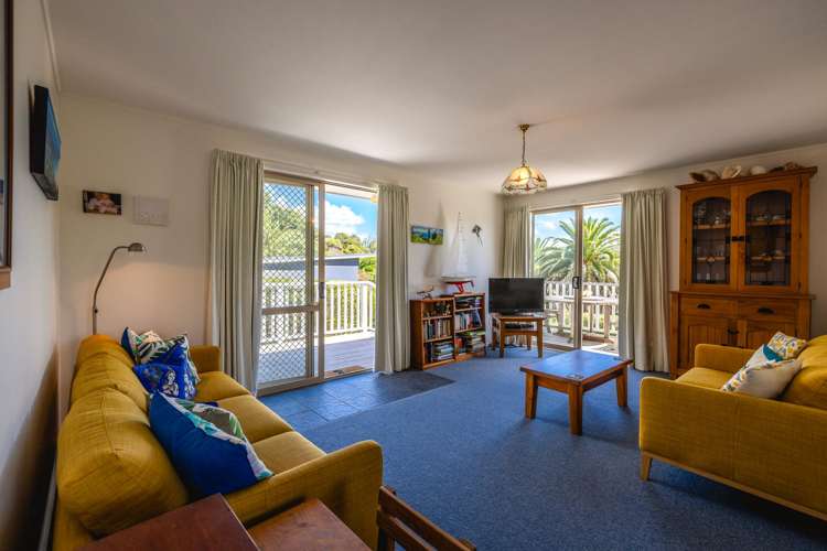 38 Ocean Road Surfdale_7