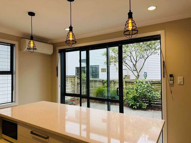 35D Nairn Street Mount Cook_3