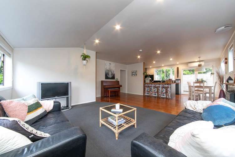 141 Woodlands Park Road Titirangi_7