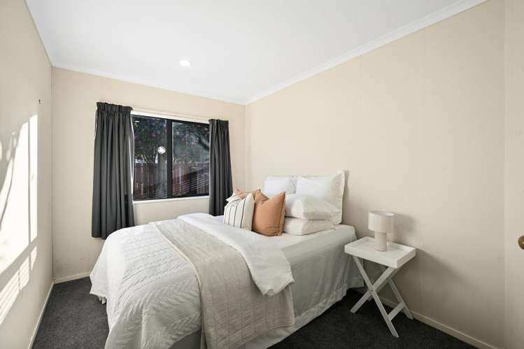 7 Plymouth Place Fairview Downs_14