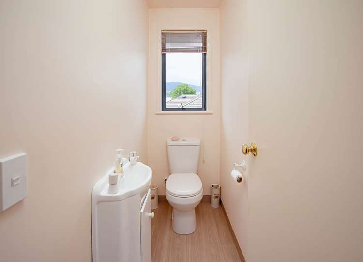 81 Aldinga Avenue Stoke_18