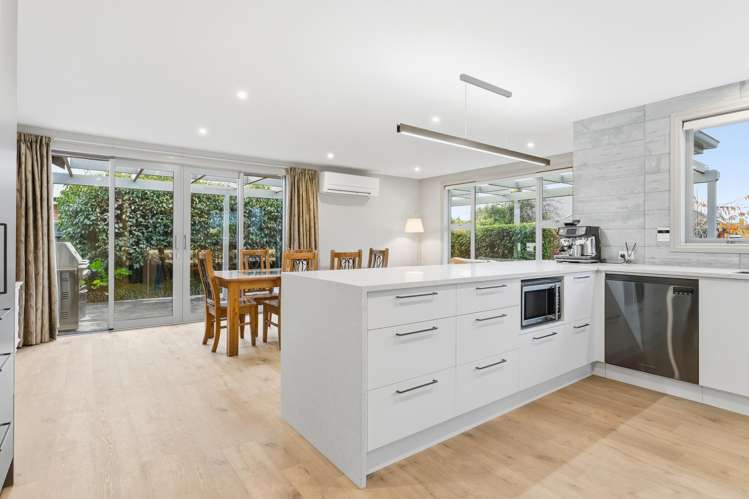 16 Fenty Place_2