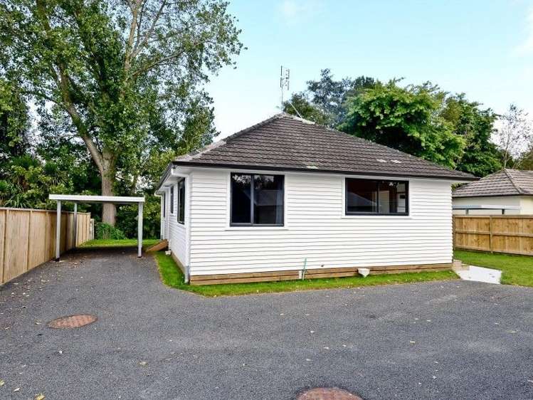 21a Montgomery Crescent Bader_9