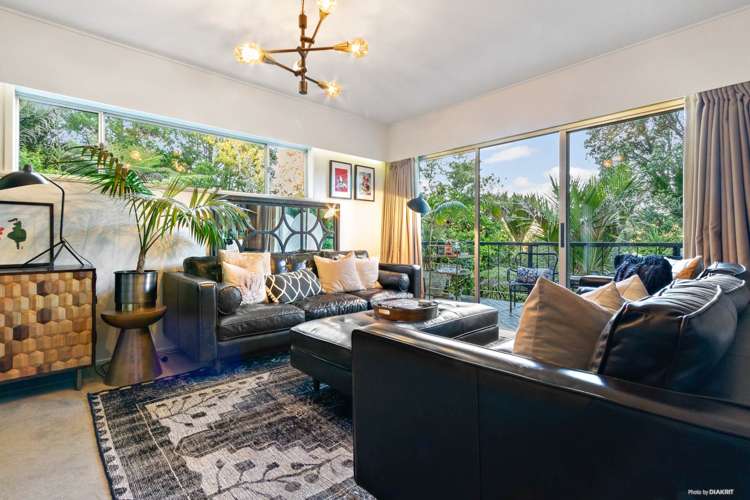 173 Woodlands Park Road Titirangi_4