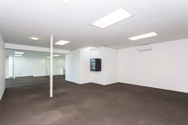 Unit 9, 211  Ferry Road Waltham_2