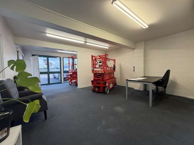 8 Botha Road Penrose_4