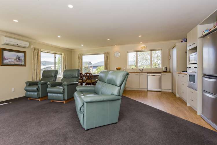 15 Kowhai Street Oxford_4