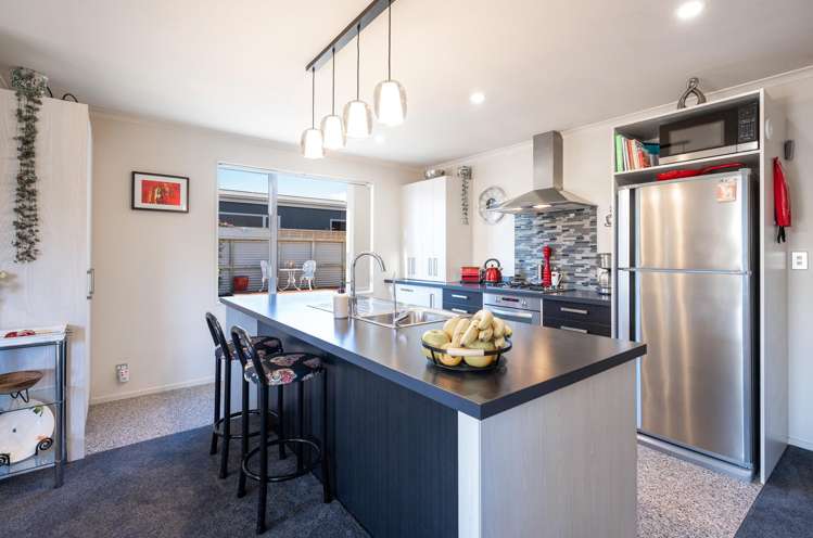 8 Gershwin Grove Stoke_4