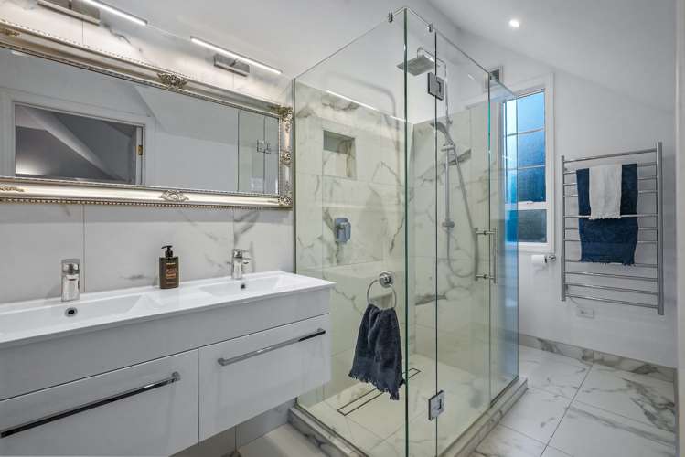 2/48 Seaton Road Murrays Bay_9