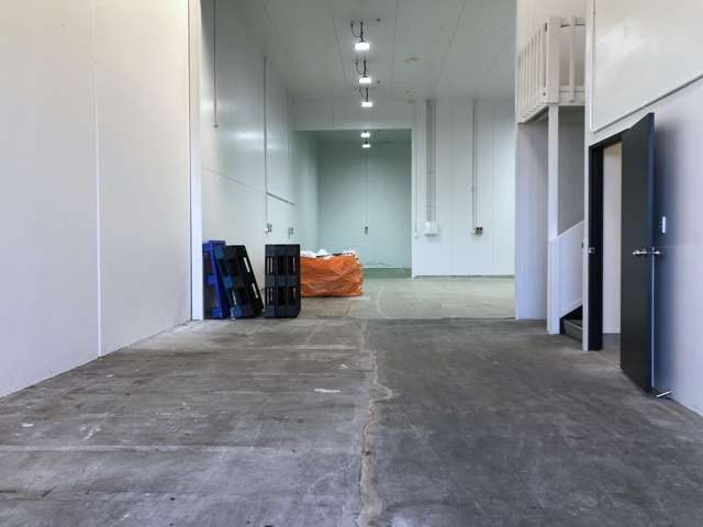 1/33-35 Waipareira Avenue Henderson_4