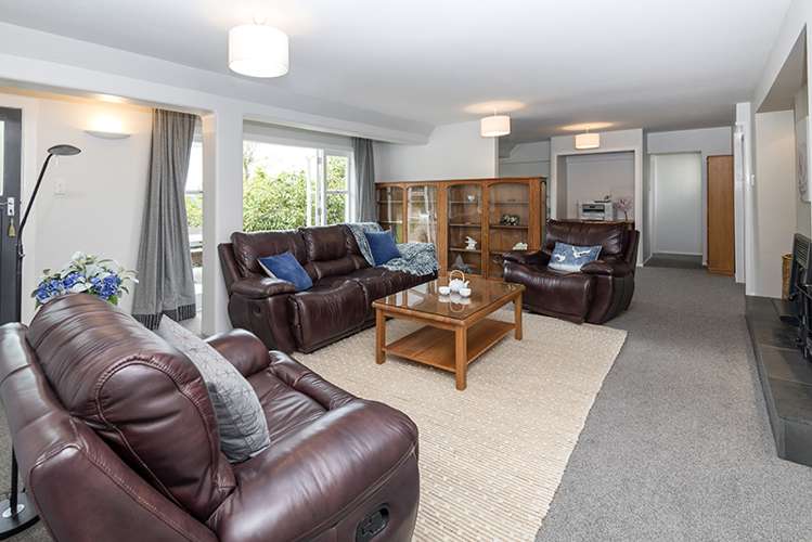 5 Beach Road Mellons Bay_20