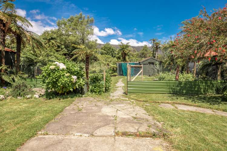 14 Mcgill Street Waimangaroa_14