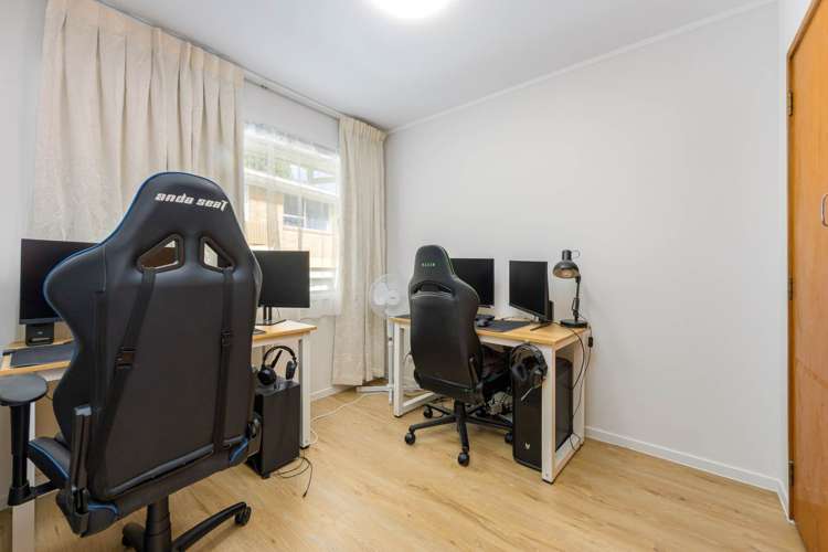 2/80 Peach Road Glenfield_10