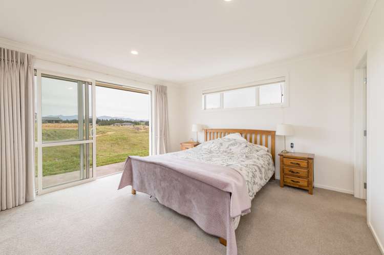 12 Mount Arthur View Redwood Valley_12