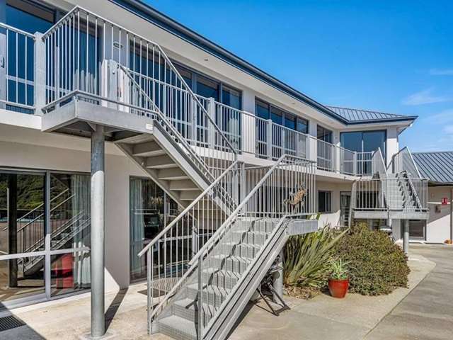 1594 Queen Charlotte Drive Linkwater_3