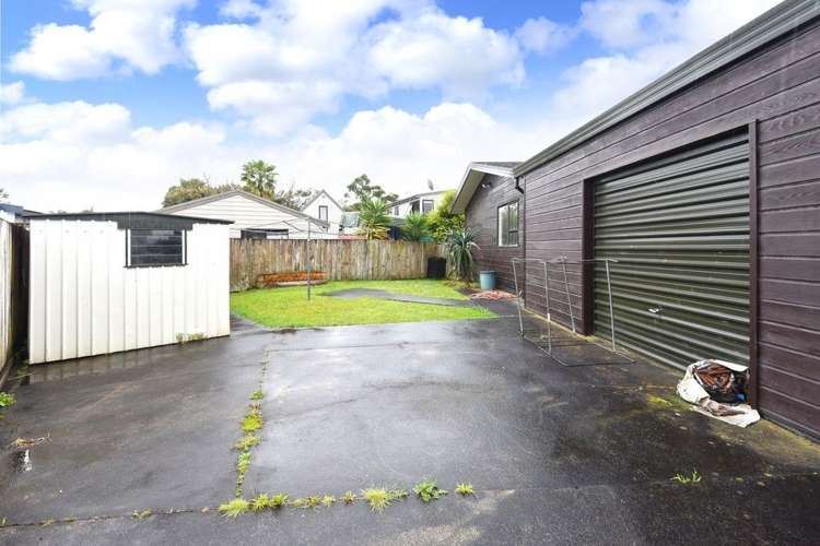 4 Saint Annes Crescent Wattle Downs_10