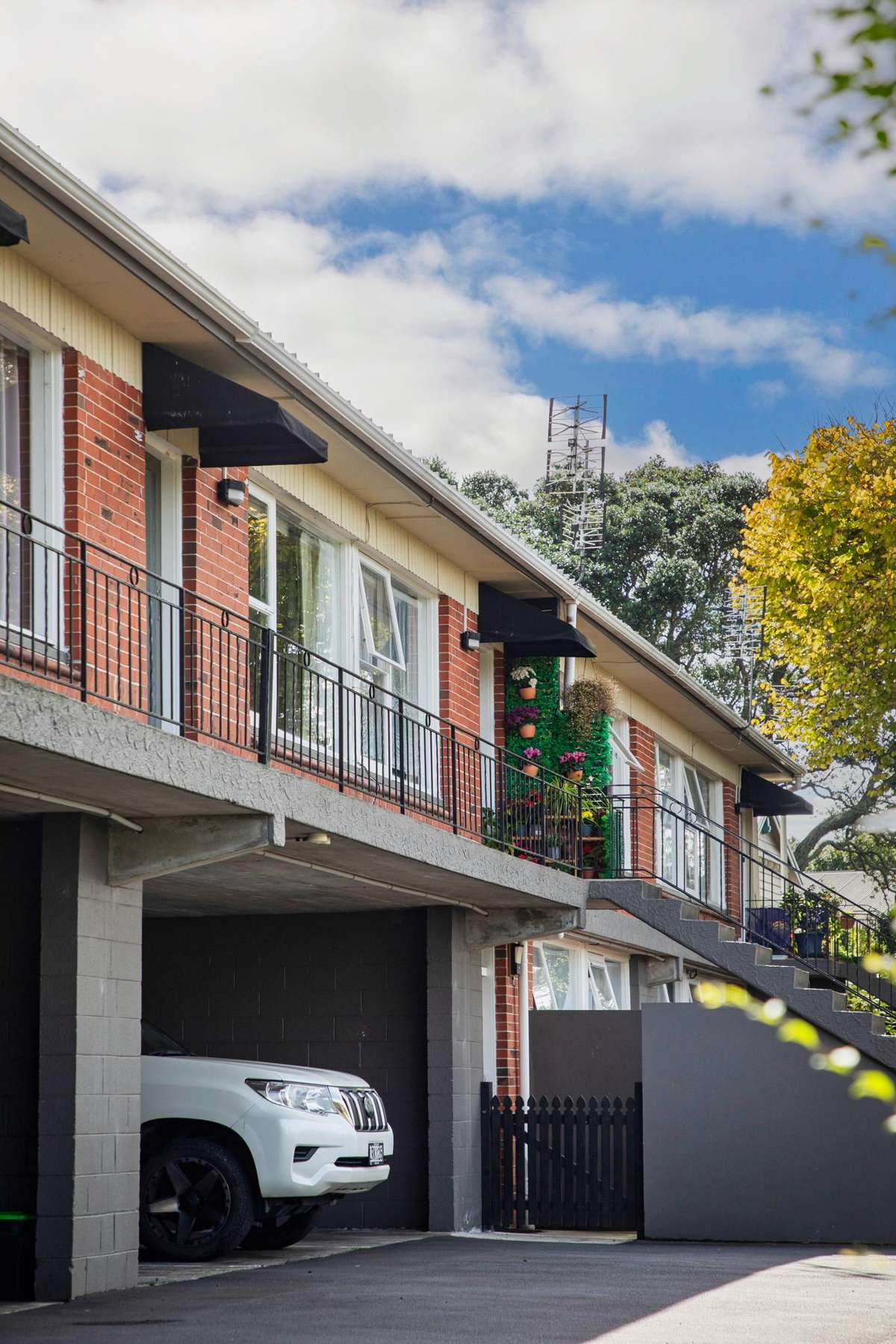 1-7/63E Owairaka Avenue_1