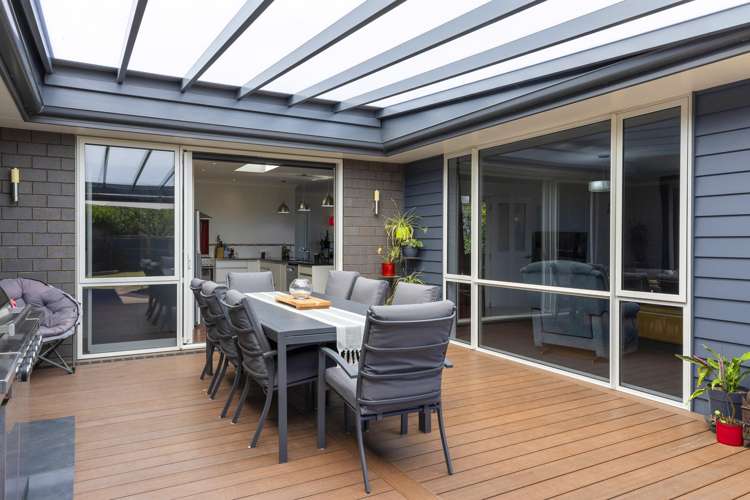 7 Magnolia Rise Waipahihi_24