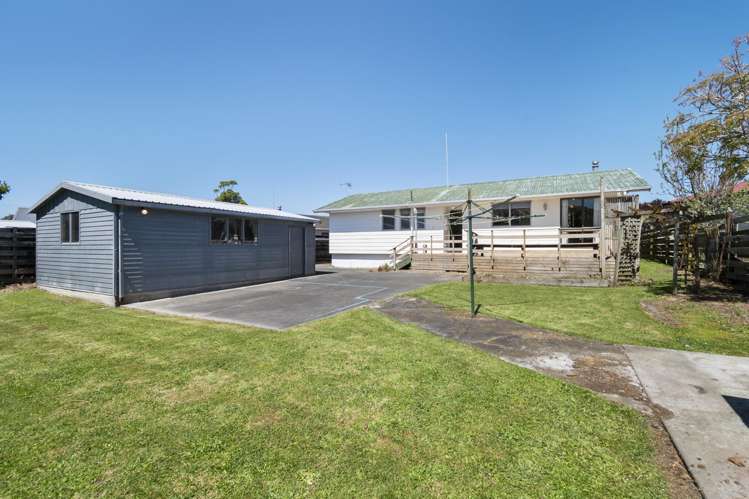 53 Fraser Drive Feilding_17