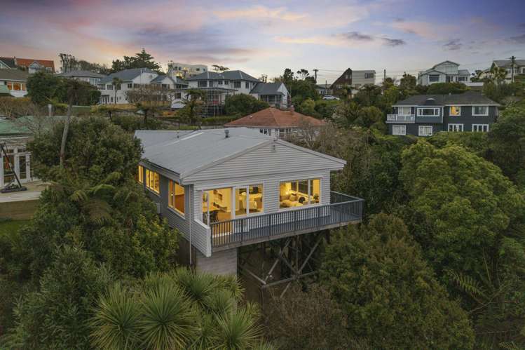 113 Messines Road Karori Central_40