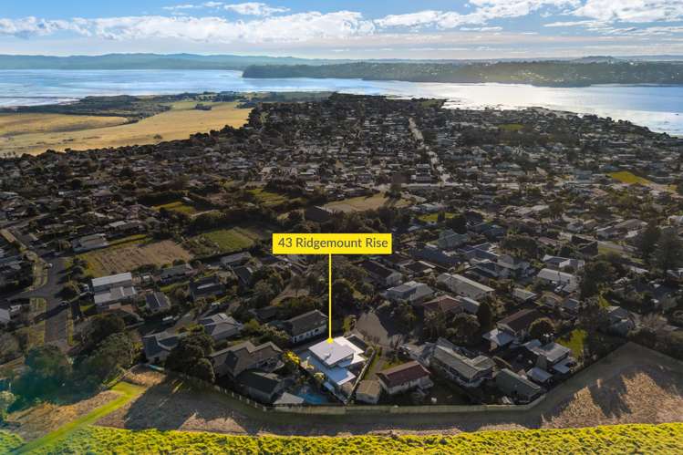 43 Ridgemount Rise Mangere Bridge_17