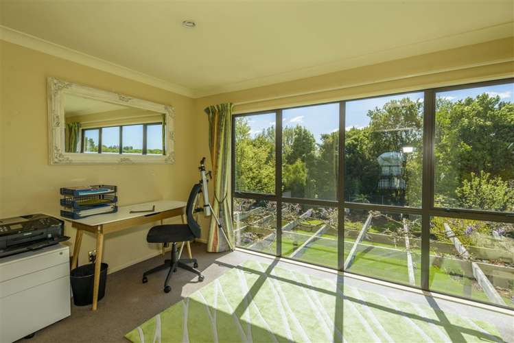 55 Travis Country Drive Burwood_17