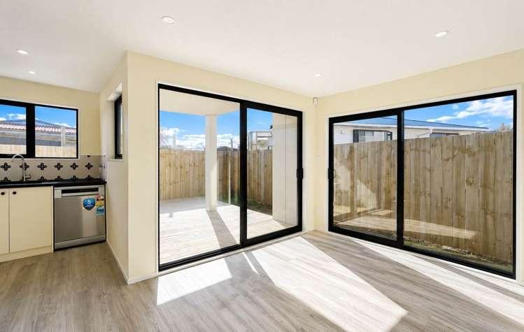 40F Friesian Drive_0