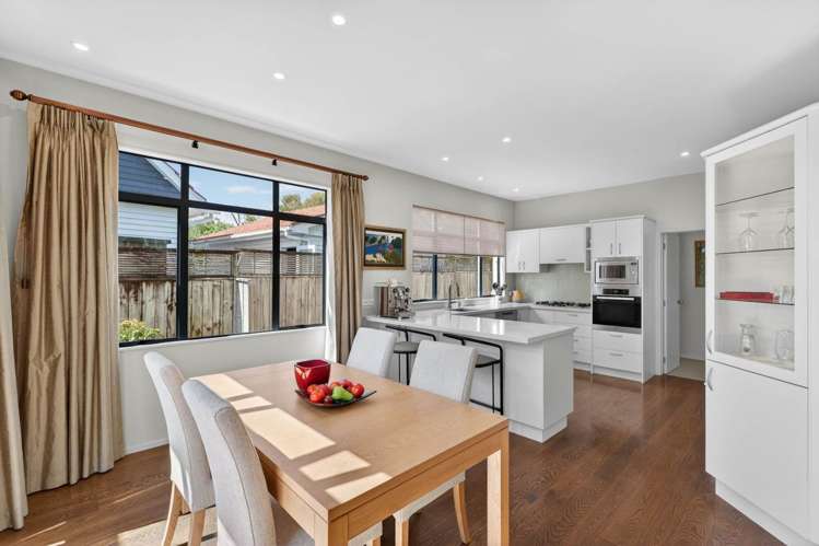 17 Tuhimata Street St Heliers_6