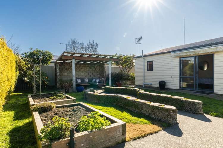 52 Clarence Cox Crescent Pirimai_18