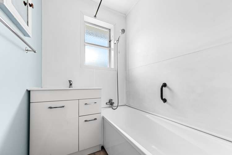 26 Upjohn Street Brooklands_17