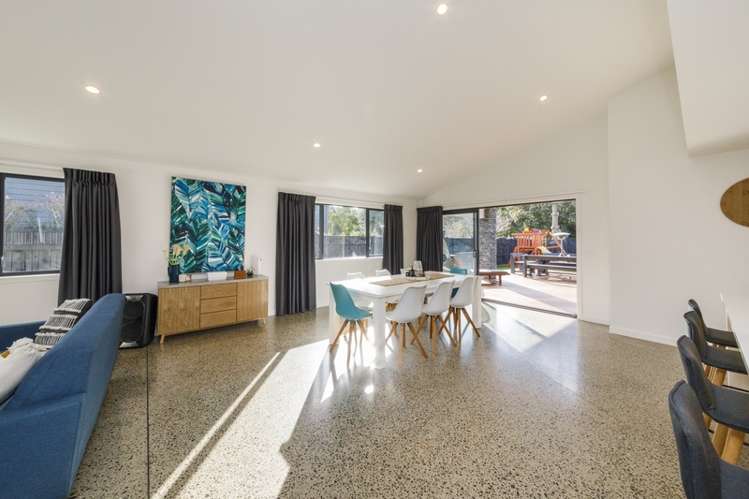 28 Sandown Avenue Himatangi Beach_3