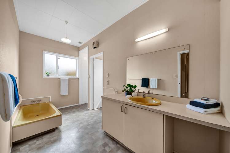 12 Selwyn Crescent College Estate_12