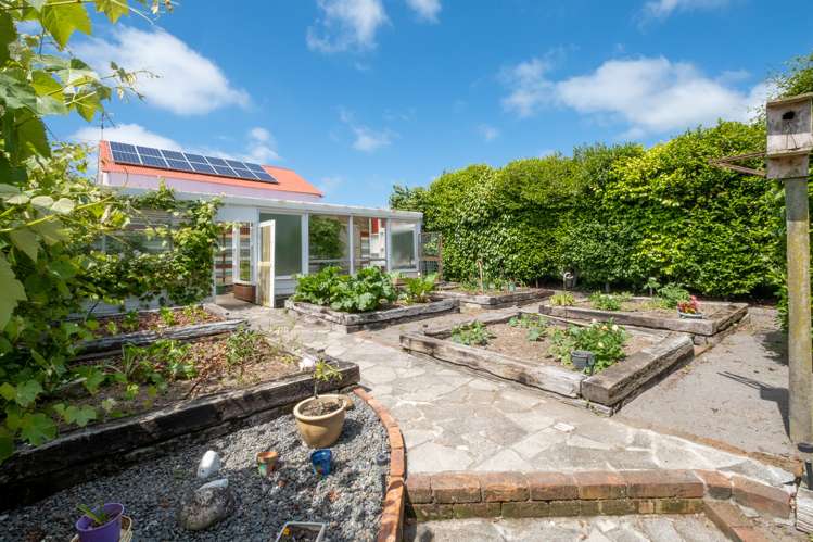 38a Flint Road Stratford_18