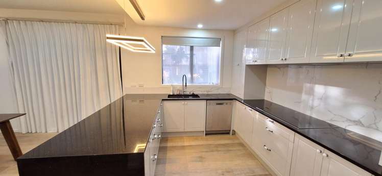 1 Classic Grove 10878_4