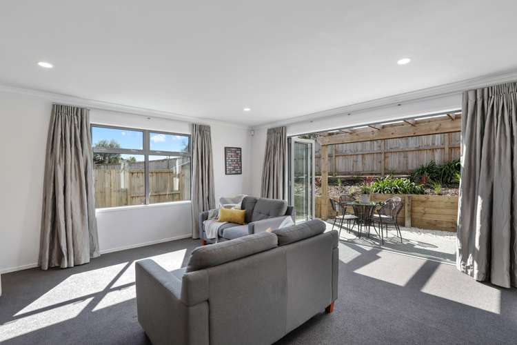 4/1 Hibiscus Avenue Hamilton Lake_8