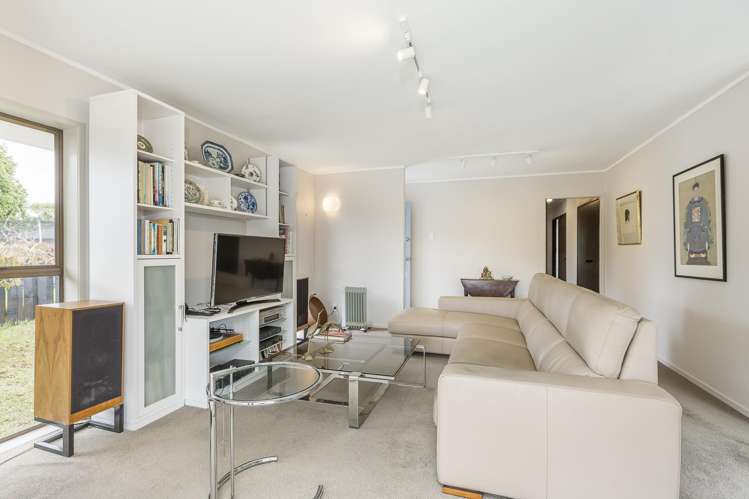 2/7 Stafson Lane Te Atatu Peninsula_6