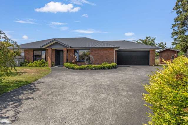 Move In Ready, Family Delight!