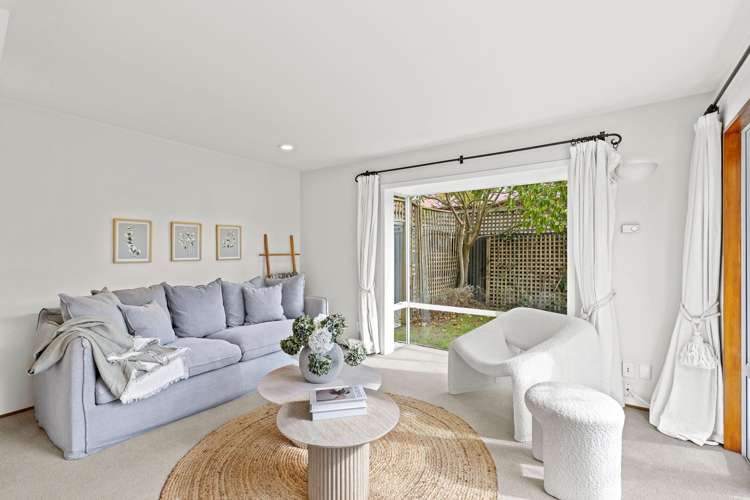 2/151 Idris Road Strowan_3