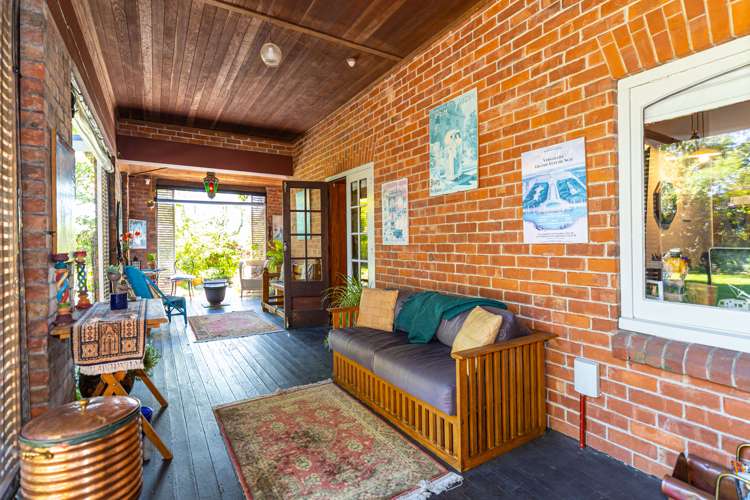 82 Grants Road Marchwiel_9