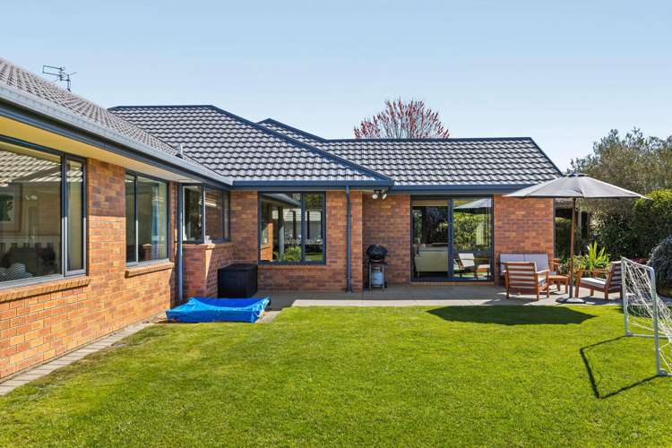 65 Becmead Drive Harewood_23