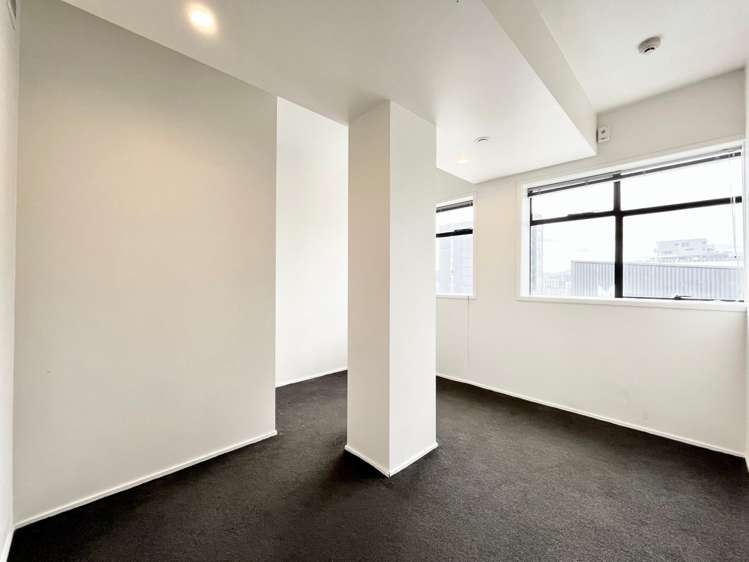  3B/163 Thorndon Quay Thorndon_16