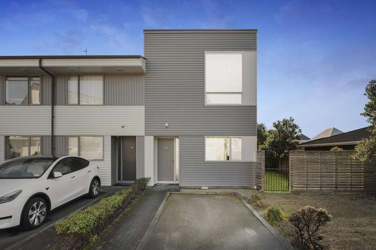 10/2 Stone Street Miramar_15