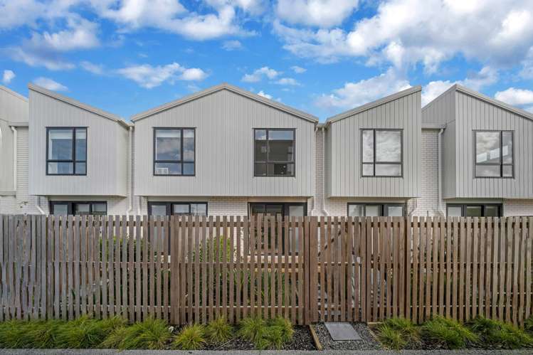 4/29 Normandy Place Henderson_25