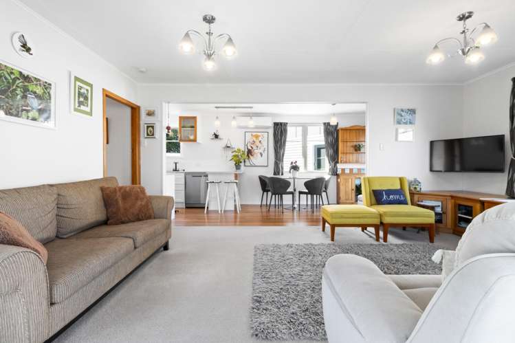 194 Seaview Road Westown_3