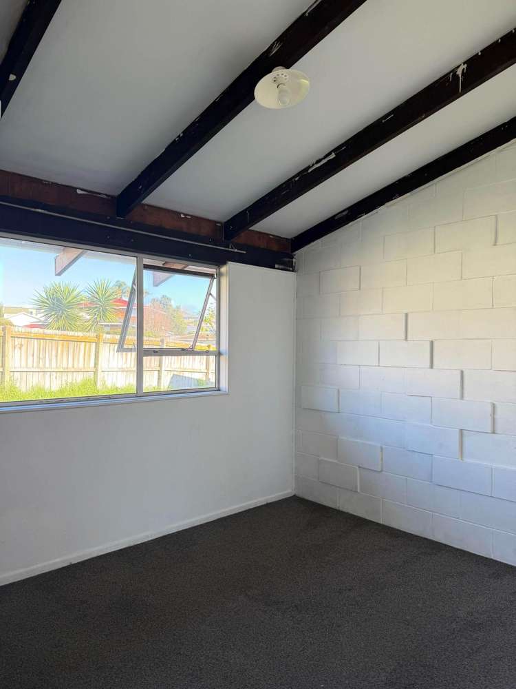 2/128 Farquhar Road Glendene_6