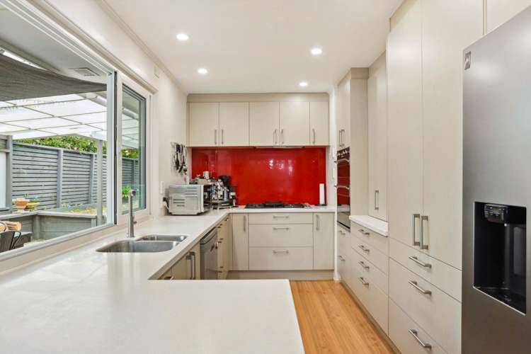 15 Taioma Crescent Te Atatu Peninsula_15
